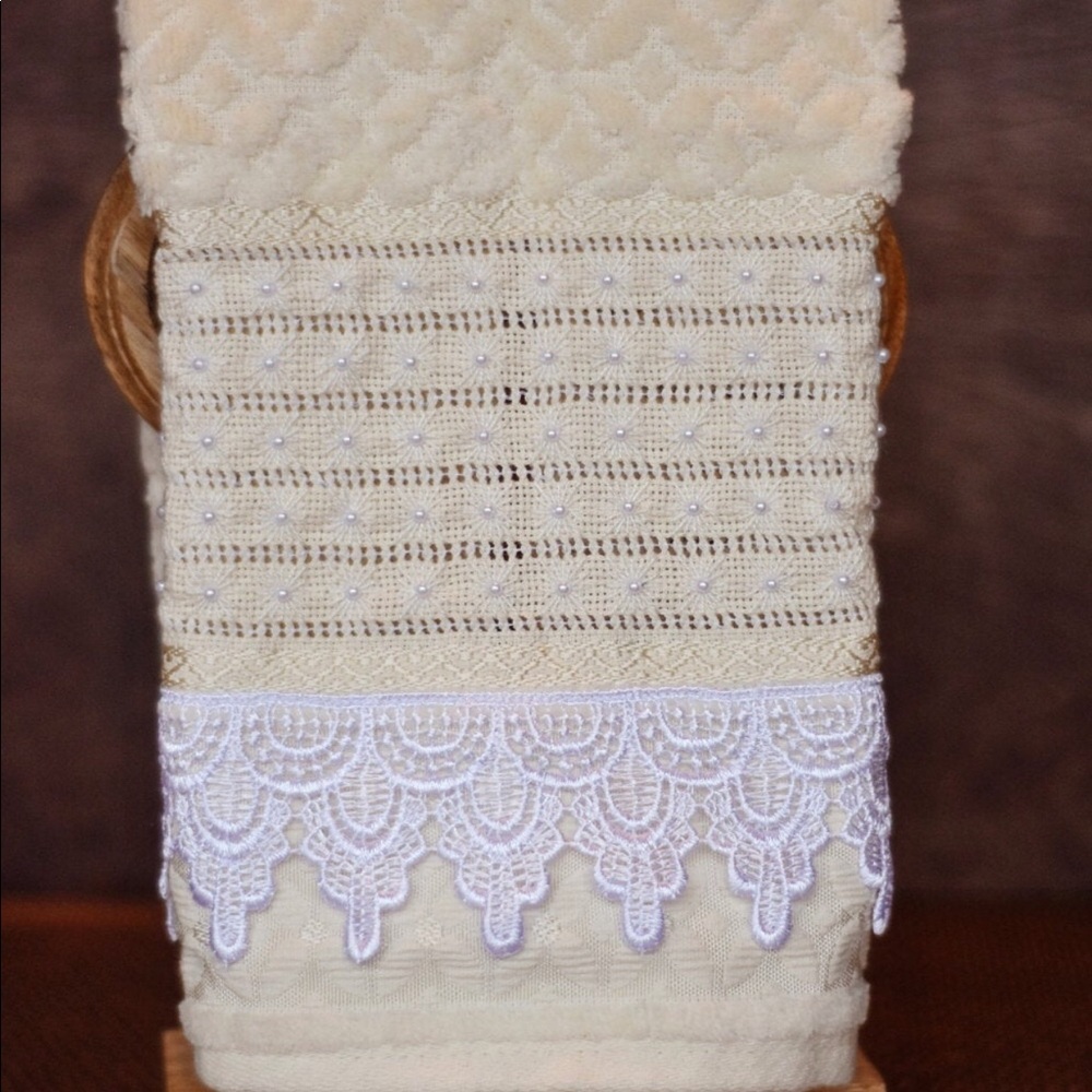 🆕 Handmade Embroidery Towel